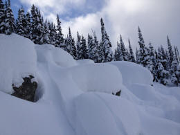 Blackcomb Opening Weekend :: Fresh powder on the Byte